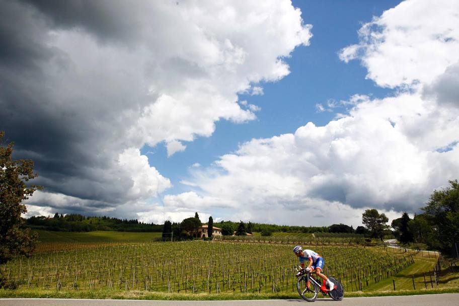 Il francese Benoit Vaugrenard nella tappa a cronometro odierna al 99mo Giro d&#39;Italia (Afp)
